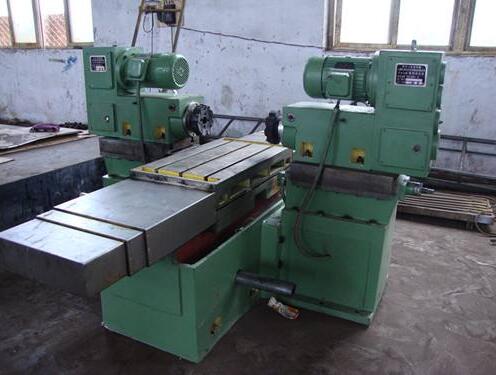 數控(kòng)銑床轉工作台(tai)的作用,都有什(shi)麼呢,我們一起(qi)去看看吧